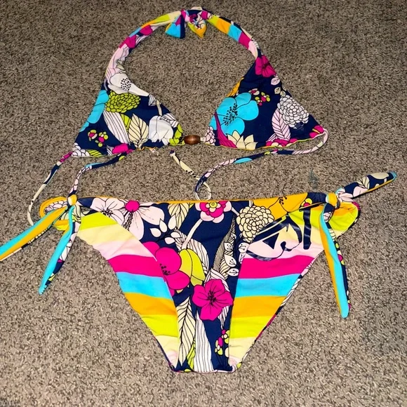 Lost reversible multicolored bikini halter triangle & tie bottoms - Picture 2 of 11